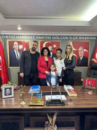 Biri kayınvalidesini diğeri akrabasını aday adayı yaptı
