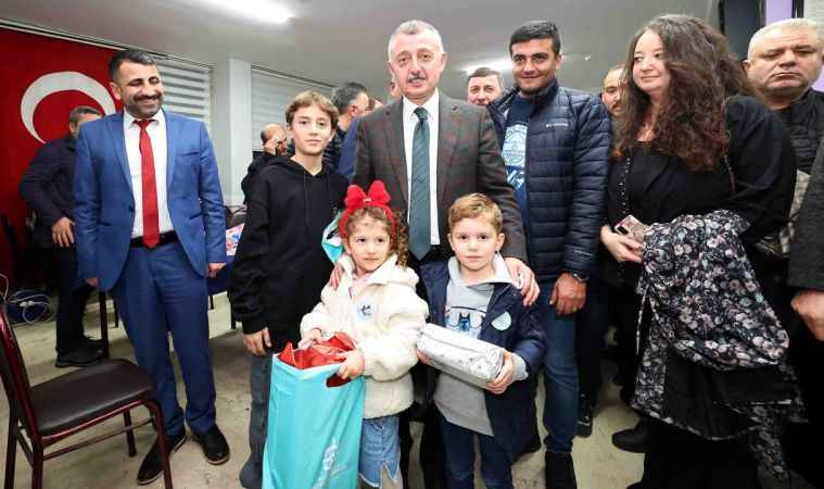 Büyükakın’dan metro açıklaması “Raylara indi deneme sürüşleri yapılıyor”
