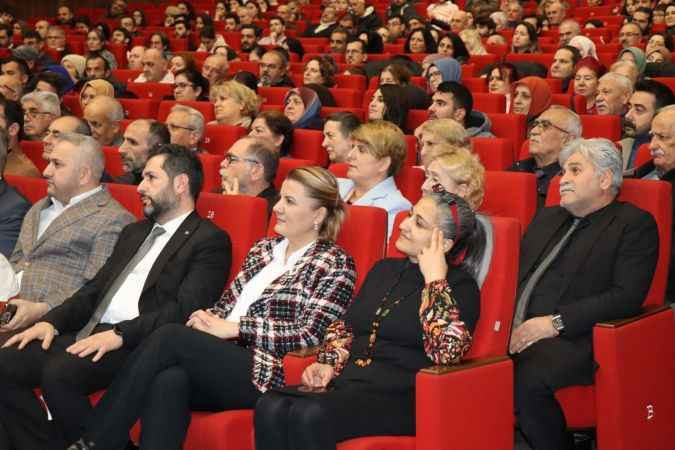 Büyükşehirde Sivaslılardan Aşık Veysel programı Hürriyet hiçbir programı kaçırmıyor
