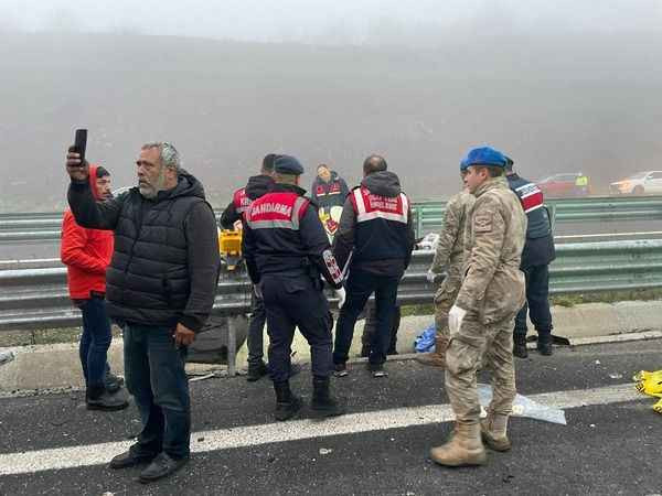 Sakarya geçişinde katliam gibi kaza, çok sayıda ölü, bir kısmı ağır onlarca yaralı
