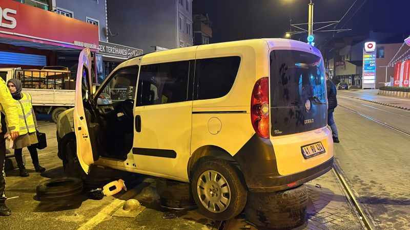 Yeni yılın ilk dakikalarında feci kaza