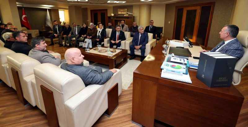 Büyükakın STK’ları ağırladı “Deprem ve afet sonrası çalışmalar yapmalılar”