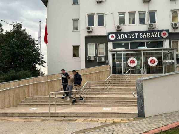 Kocaeli'deki kovalamacada polis otolarına çarpan şahıs tutuklandı!