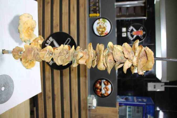 Türkiye'de bir ilk! Mantar döner oldu!