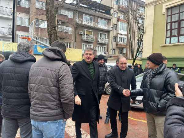 Yıldızlı, Hürriyet’in 5 yılını es geçti!