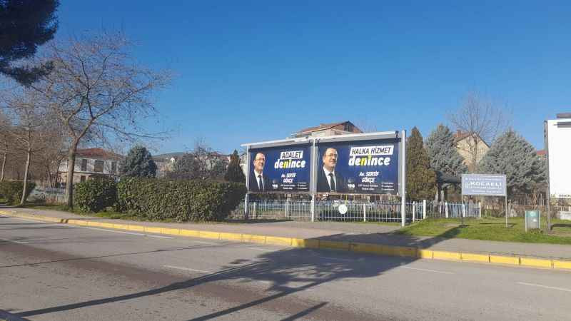 Derince'yi sloganlarla donattı Sertif Gökçe "DENİNCE"