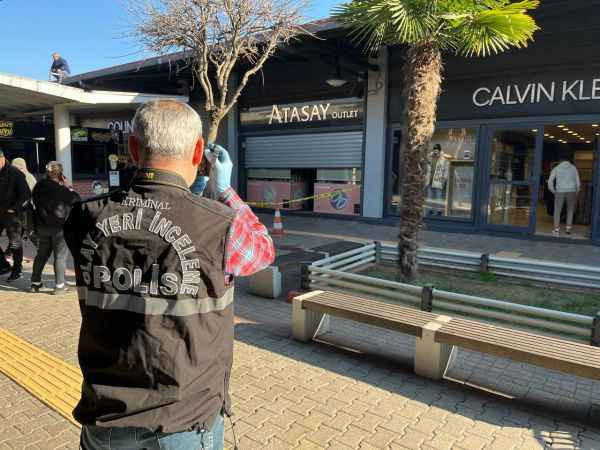Kocaeli’de kuyumcu soydular!