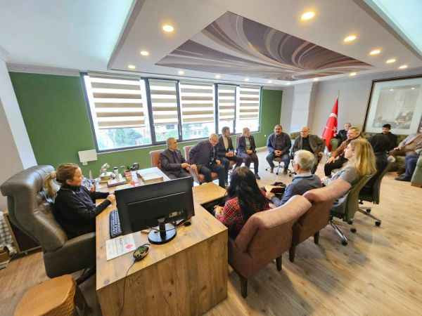 İzmit’i İstanbul’un çöplüğü gören zihniyet yönetiyor!