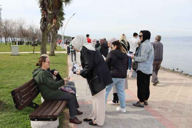 Ekibi, Ayaz’a bağımsız aday olduğunu unutturuyor