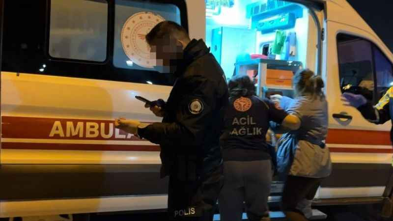 Erkek arkadaşına kızdı, kazara kendini bıçakladı