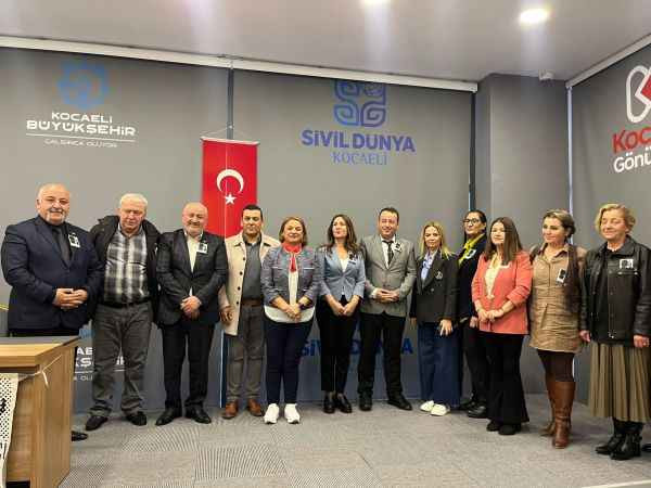 ADD’nin yeni başkanı Pekyörür CHP’lilere seslendi: “Üçüncü kata çıkın!”