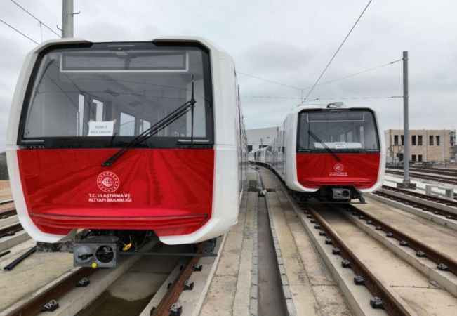 Kocaeli’nin yerli ve milli sürücüsüz metrosu gün sayıyor