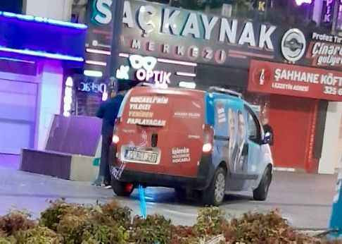 Siyaseti çirkinleştiriyorlar! Bilgin’in “gönüllüleri” bakın ne yaptı
