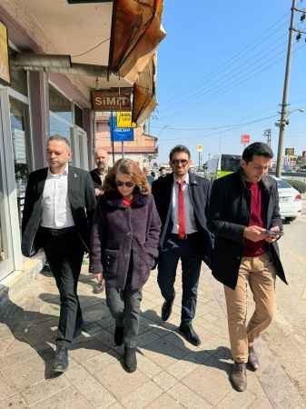 Gürpınar “Derince'yi köye çevirdiler”