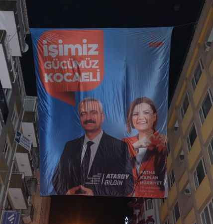 Harun Yıldızlı’dan Bilgin ve Hürriyet’e dev afiş