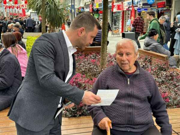 AKP’lilerden Yürüyüş Yoluna Erdoğan çıkarması!