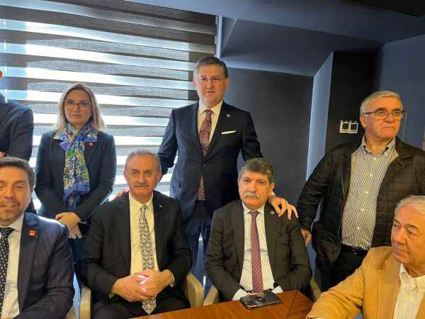 Yıldızlı’dan Büyükakın’a adaylık cevabı: Daha bir senemiz dolmadı