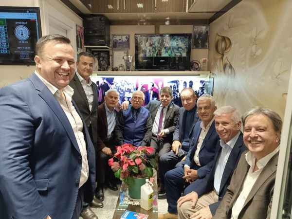 CHP’nin büyükleri sahaya indi