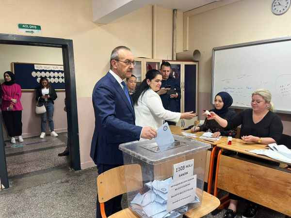 Vali Yavuz, il başkanlarını toplamış