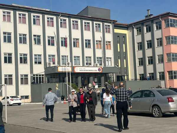 Koşa koşa sandığa gittiler Yahya Kaptanlılar saat tanımıyor