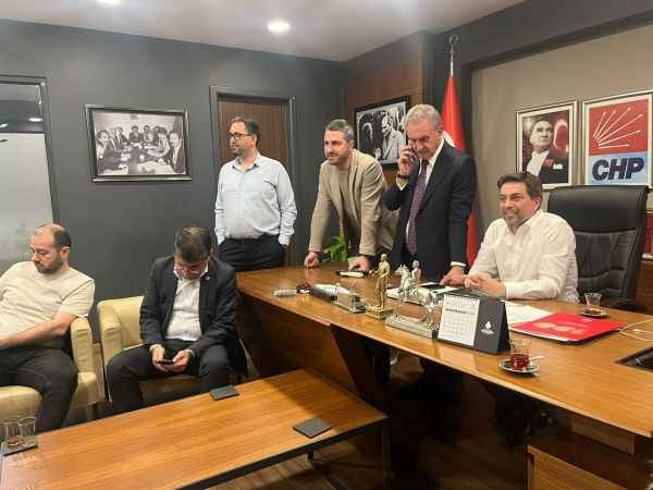 CHP’de espriler havada uçuşuyor