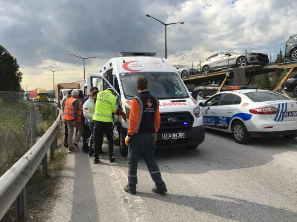 TEM’de zincirleme kaza: 6 yaralı