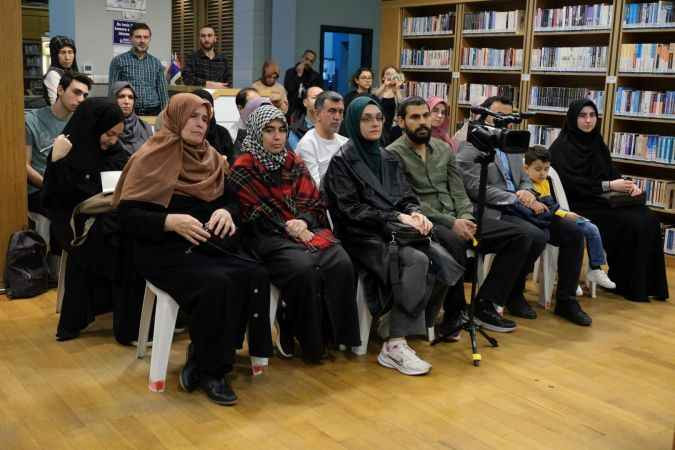 Ünlü yazar Kocaeli’de söyleşi yaptı