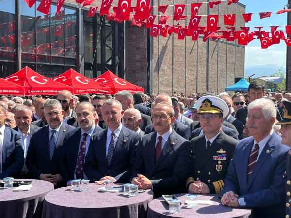 Kocaeli bayramlaştı “Türkiye kardeşlikle ilerleyecek”