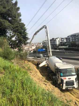 Yayaların güvenliği üstgeçit yapılıyor