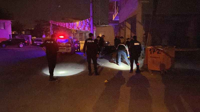 Park halindeki araçlar kurşunlandı
