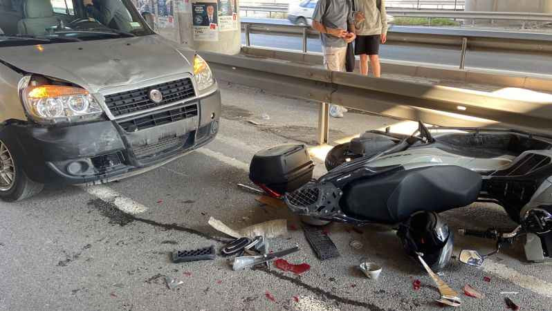 Motosiklete arkadan çarptı sürücü ölümden döndü