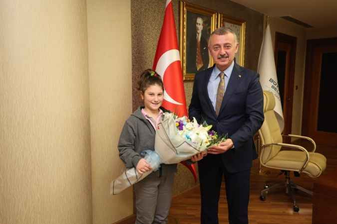 Büyükakın'ın koltuğuna o oturdu!