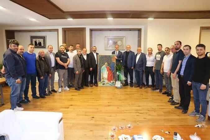 O dernekten AKP’li başkana manidar hediye!