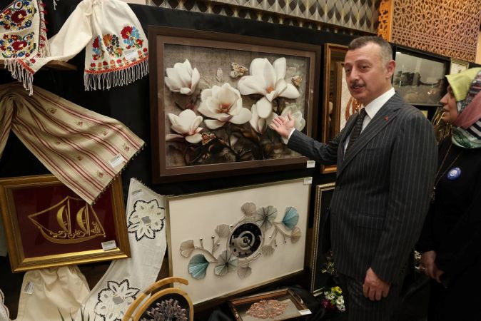 Emeklerini ilçelerde sergileyecekler