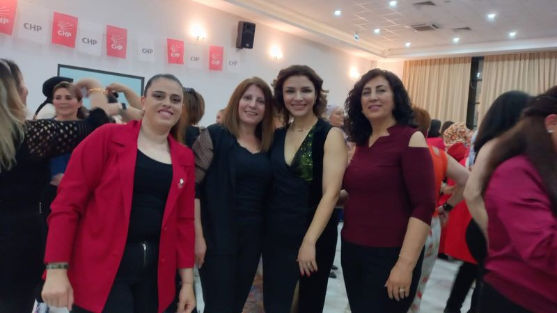 CHP Derince’de kadınlar zaferlerini kutladı!