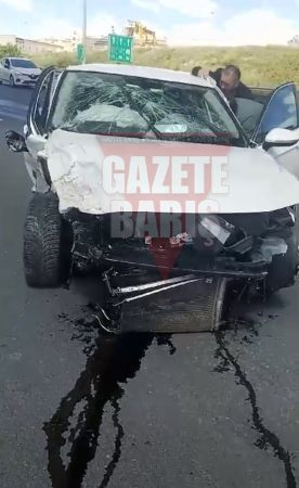 Kocaeli’de zincirleme trafik kazası Araçlar hurdaya döndü, yaralılar var