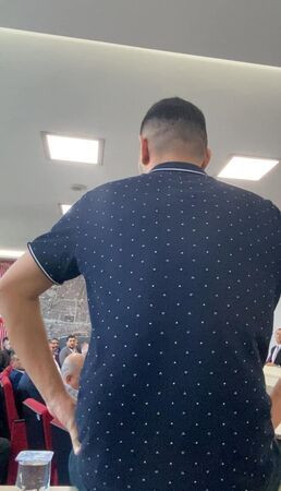 CHP’li isim AKP’li başkanı bakın nasıl engelledi