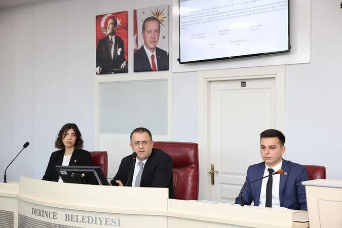 CHP’li isim AKP’li başkanı bakın nasıl engelledi