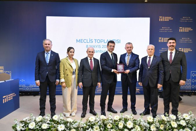 Büyükakın görevi Bozbey’e devretti