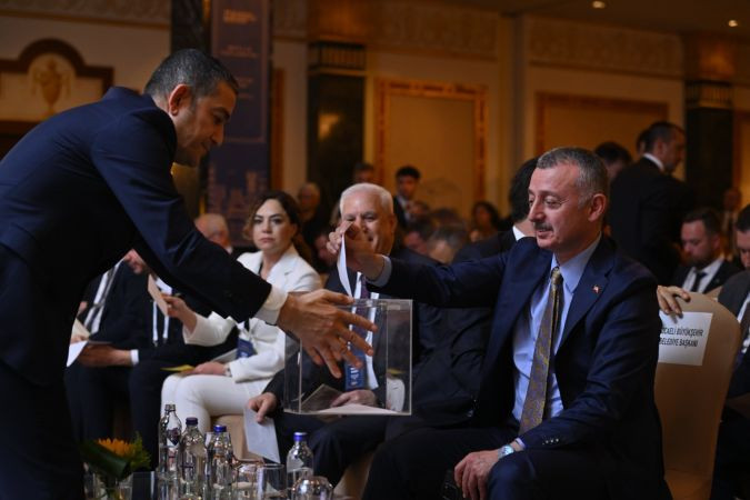 Büyükakın görevi Bozbey’e devretti