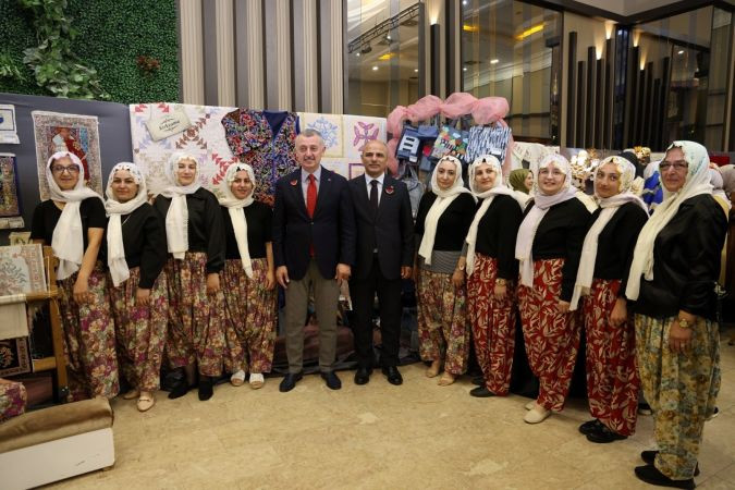 Sergi açılışını Büyükakın yaptı, ürünlere hayran kaldı