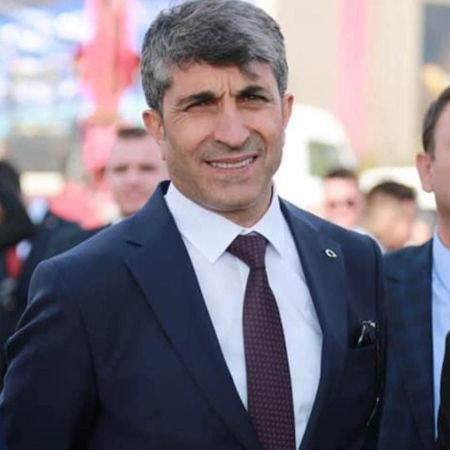 İYİ Partili meclis üyesinin aracı kurşunlandı