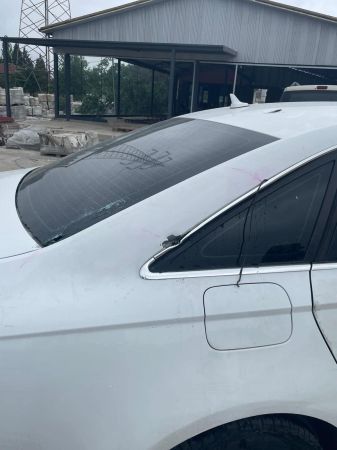İYİ Partili meclis üyesinin aracı kurşunlandı