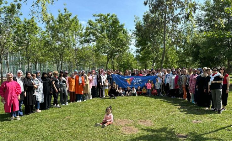 Anneler çocuklarıyla doyasıya eğlendi