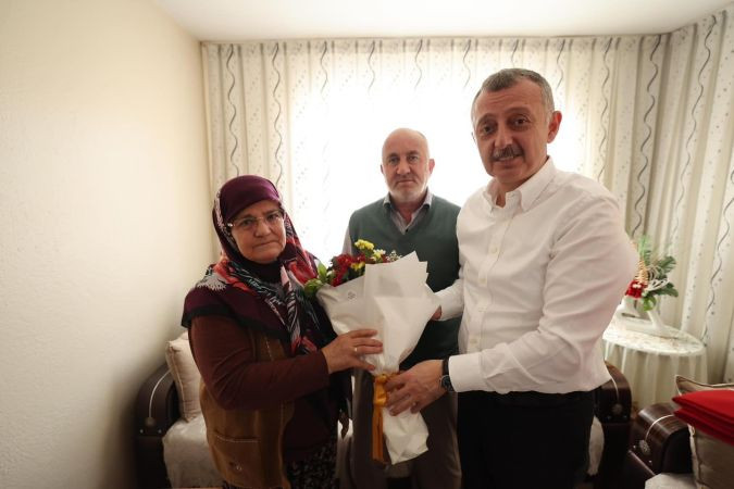 Büyükakın’dan şehit annesine Anneler Günü ziyareti