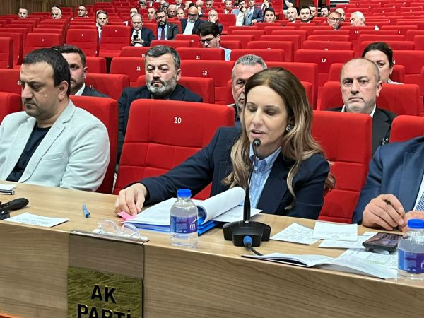 Büyükşehirde araç kiralama tartışması!