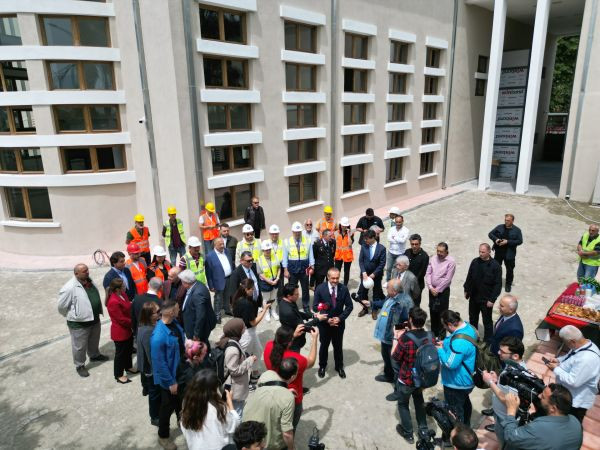 İzmit halkevine deprem testi