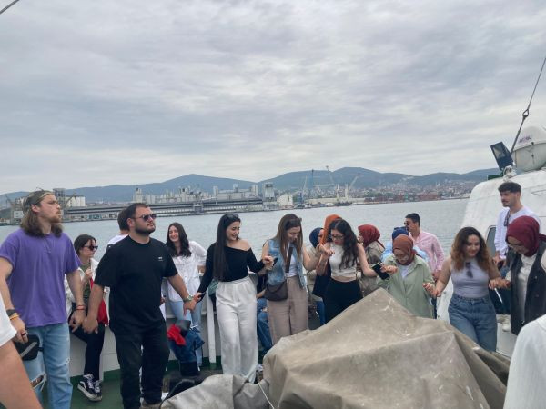 Kocaeli'de 19 Mayıs Gençlik Vapuru şöleni