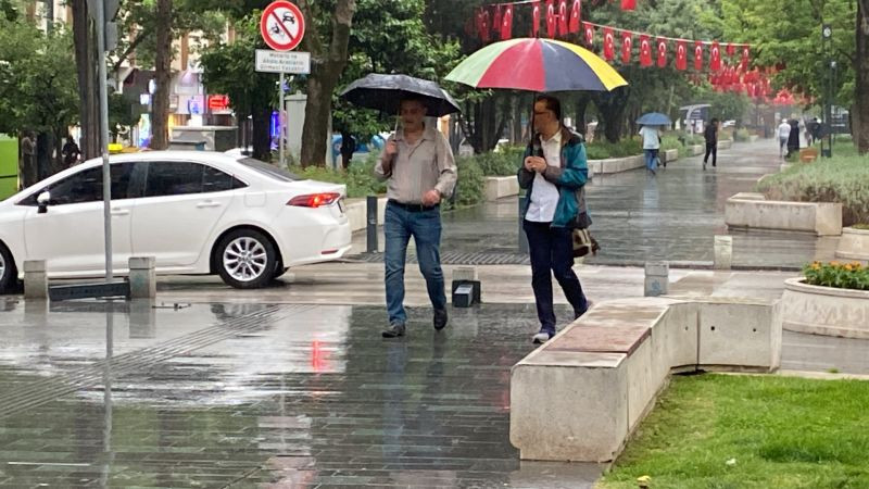 Kocaeli'de dolu ve sağanak etkili oldu