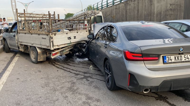 Kocaeli’de zincirleme kaza! Yaralılar var